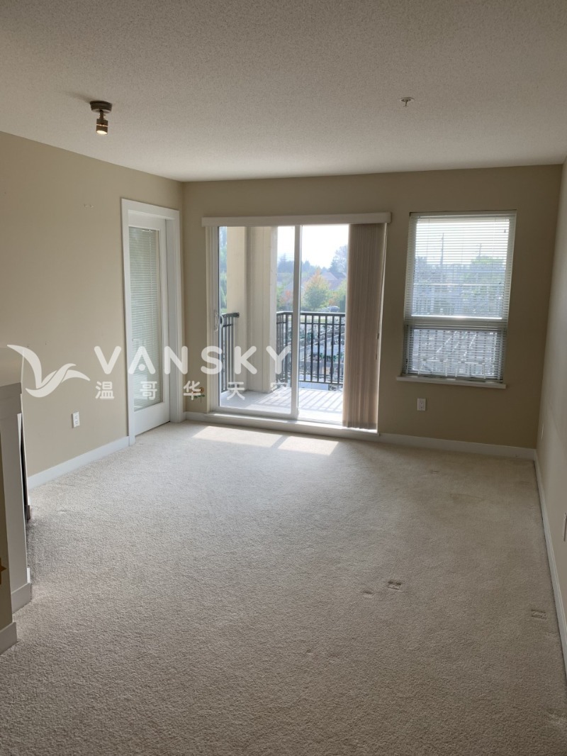 250503164546_3 Living room.jpg